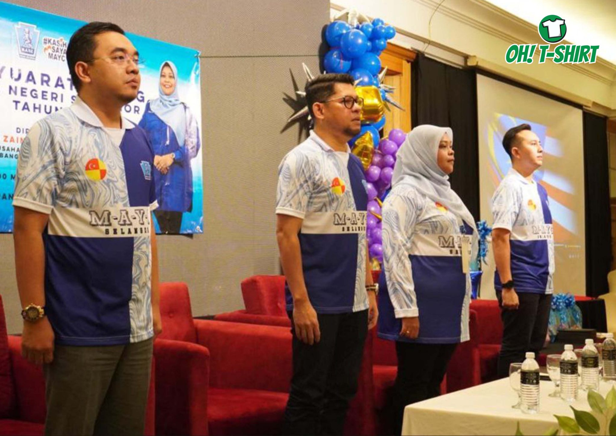 customer candid photo 7